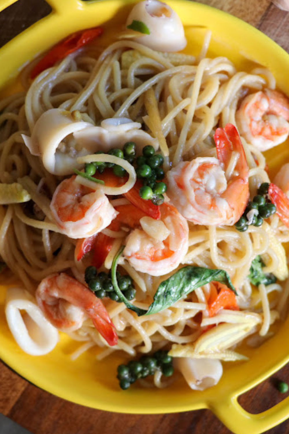 spaghetti with spicy seafood